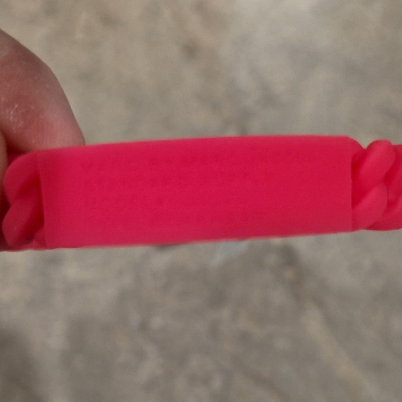 (J21) Marc Jacobs Pink Bracelet - Picture 2 of 5